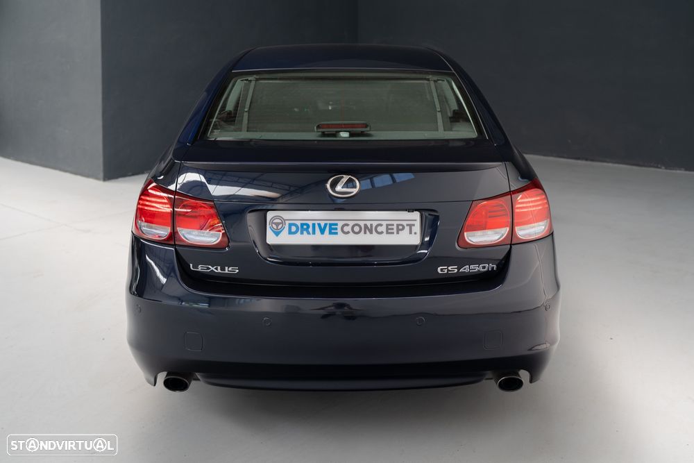 Lexus GS 450h - 17