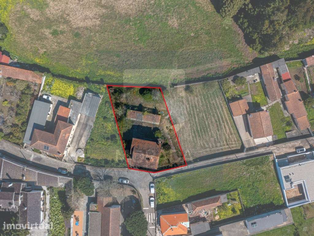 CASA PARA REABILITAR|| 1 KM DA PRAIA || S. FÉLIX DA MARINHA - Grande imagem: 2/7