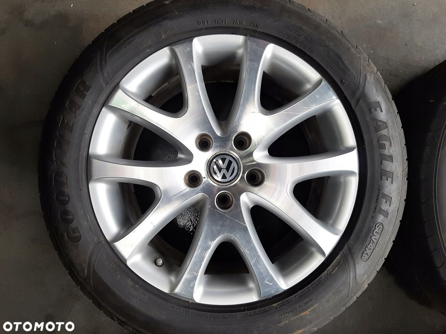 VW TOUAREG FELG komplet LETNIE 265/50 R19 ALU 19 5X130 7L6601025AM felgi - 2