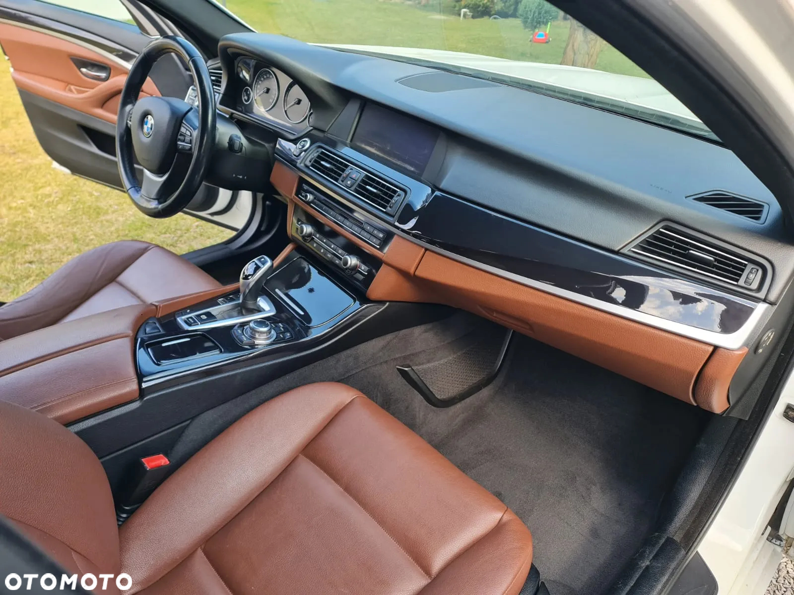 BMW Seria 5 520i Touring Sport-Aut - 8