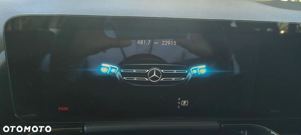 Mercedes-Benz GLA 250 4Matic 8G-DCT - 13