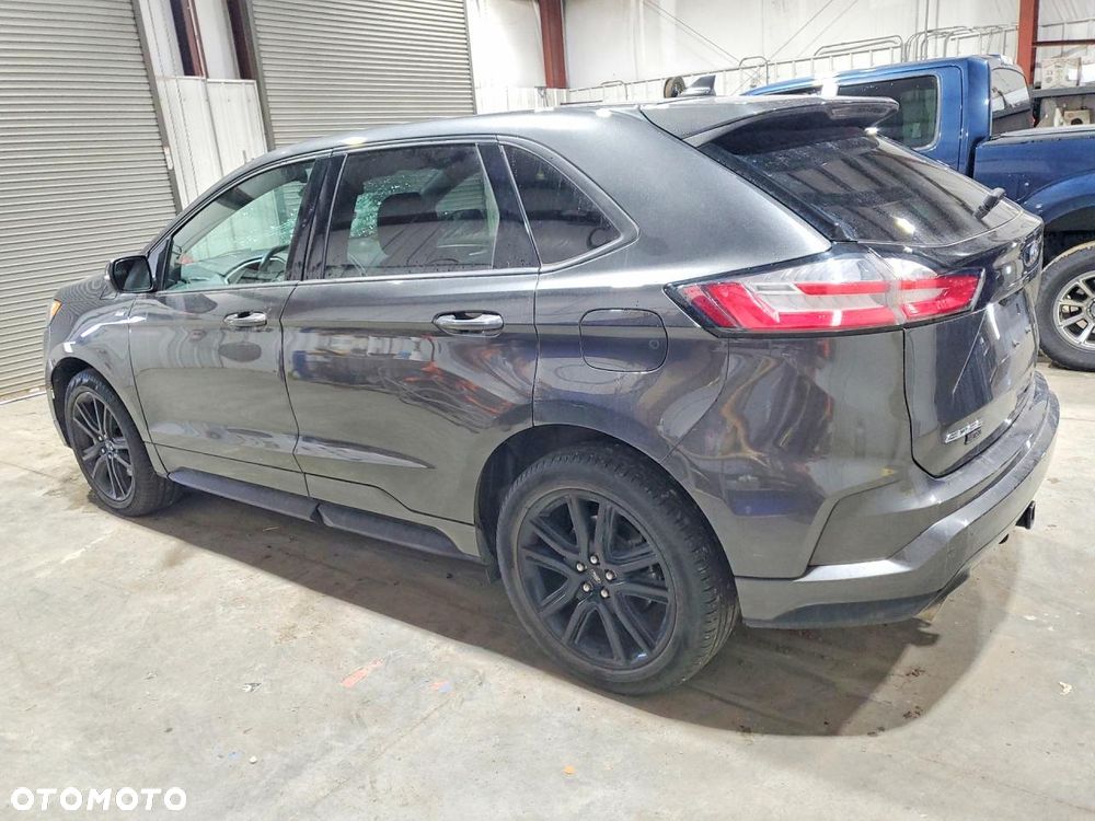 Ford Edge - 4