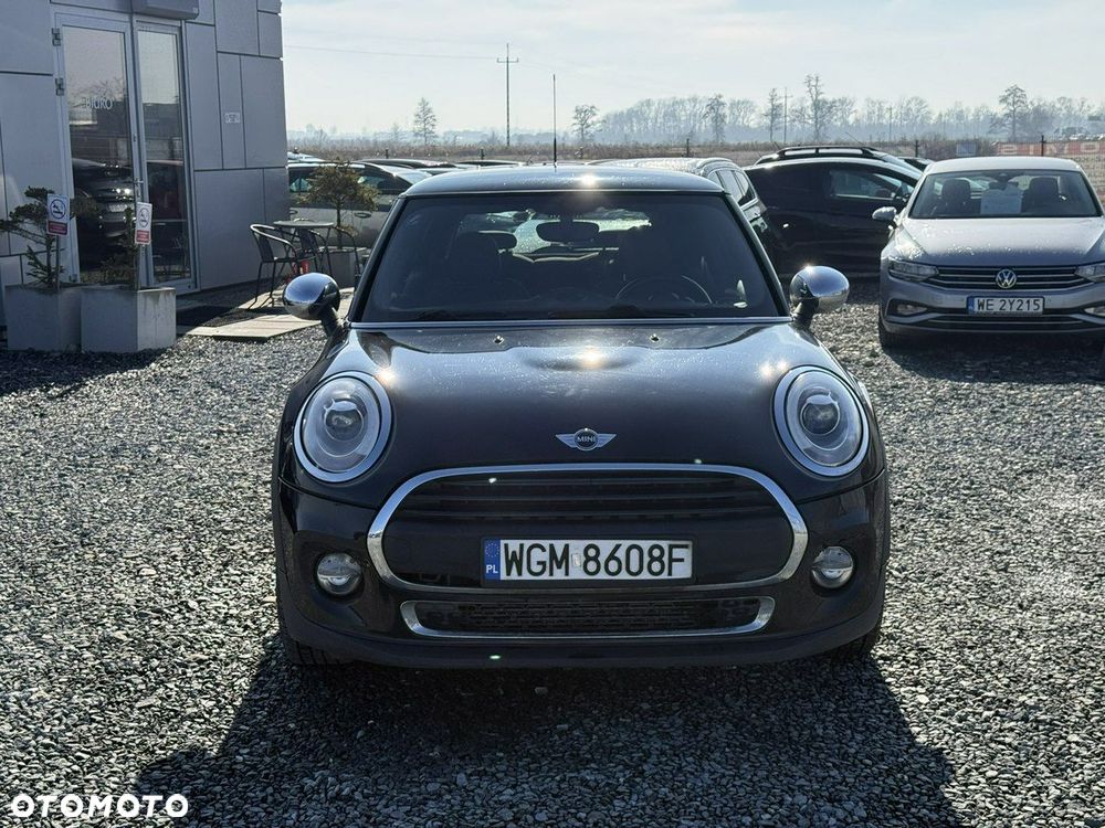 MINI Cooper Standard - 2