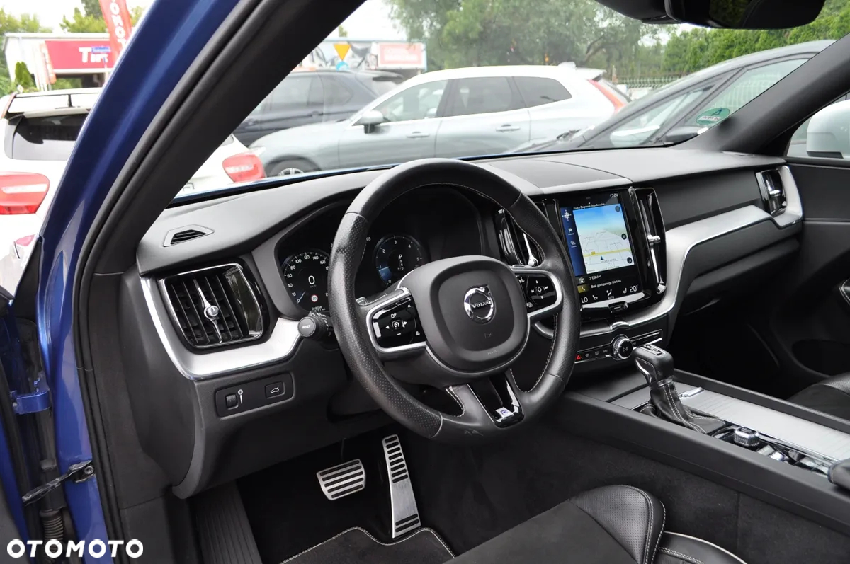 Volvo XC 60 D4 SCR AWD R-Design - 14