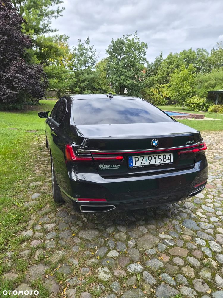 BMW Seria 7 740Li - 5