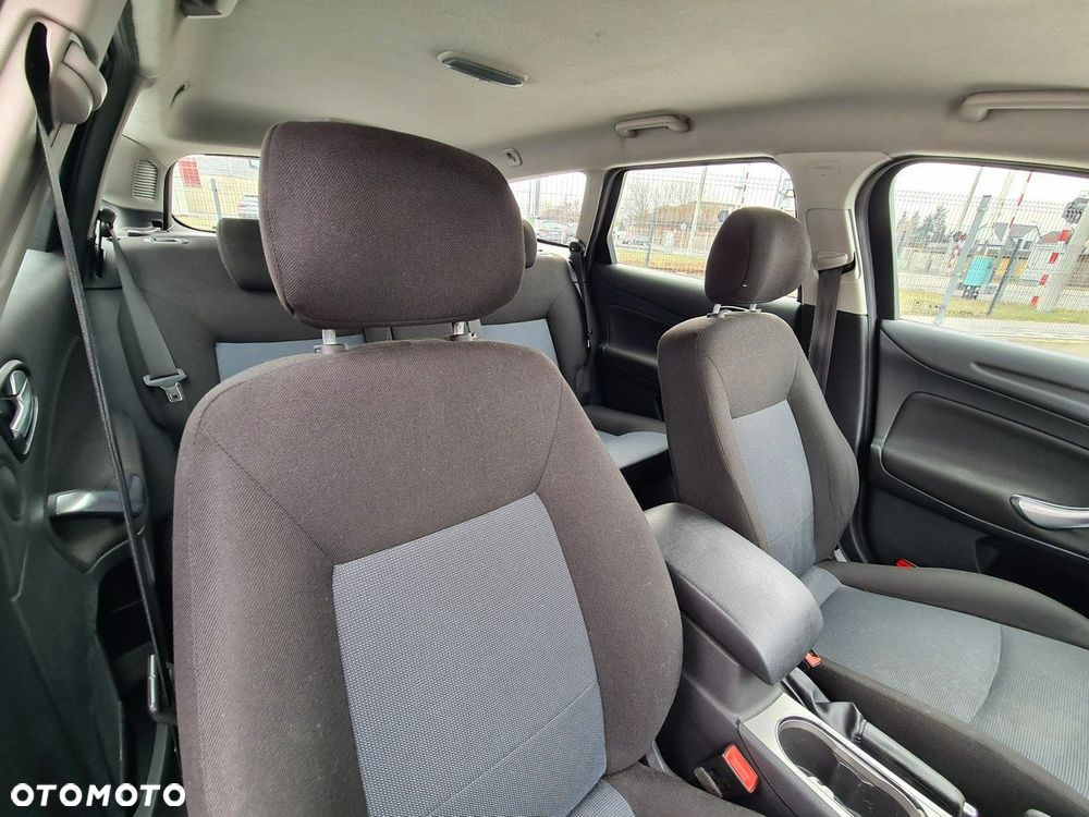 Ford Mondeo 1.8 TDCi Ambiente - 21