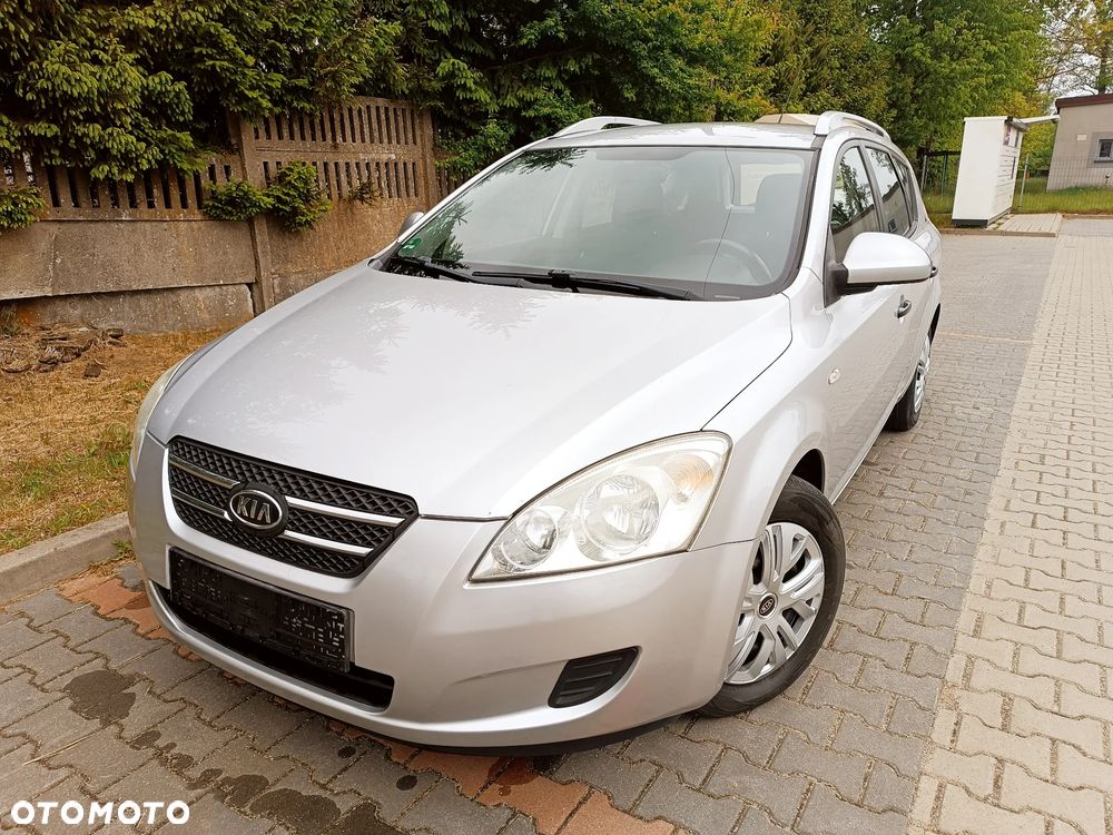 Kia Ceed 1.6 CVVT LX - 1
