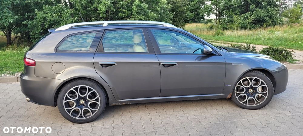 Alfa Romeo 159 Sportwagon ver-159-2-4jtdm-q4-distinctive - 9