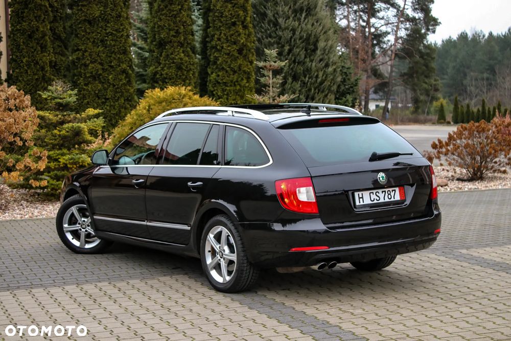 Skoda Superb 2.0 TDI DSG Exclusive - 9