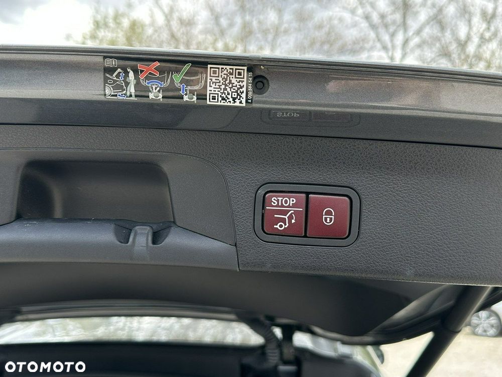 Mercedes-Benz GLS - 12