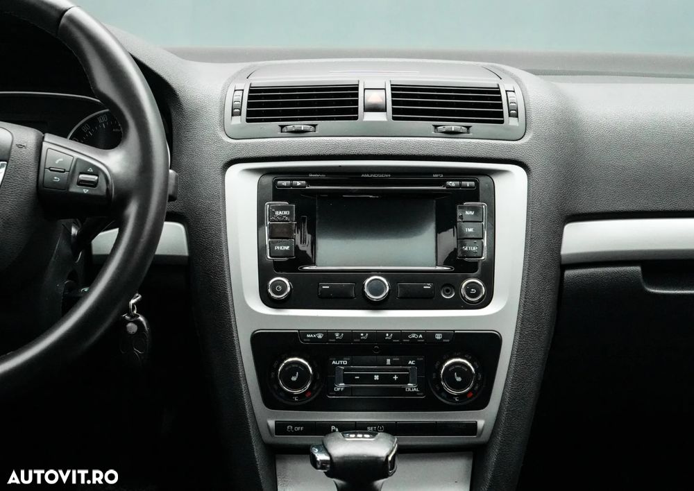 Skoda Octavia 1.6 TDI Ambiente DSG - 18