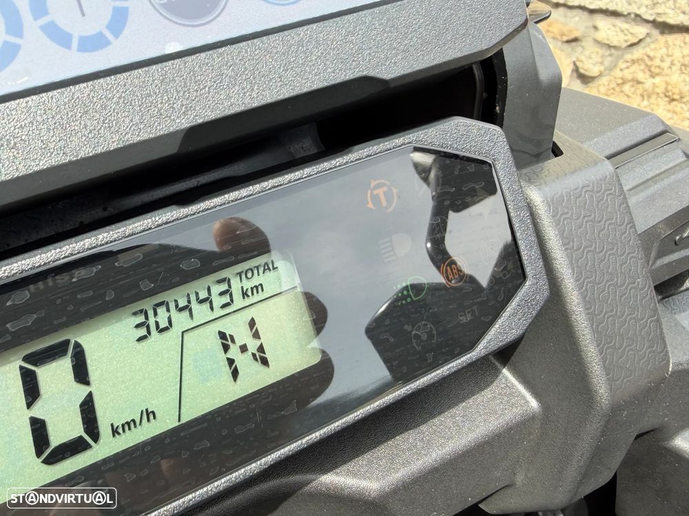 Honda Africa Twin - 8