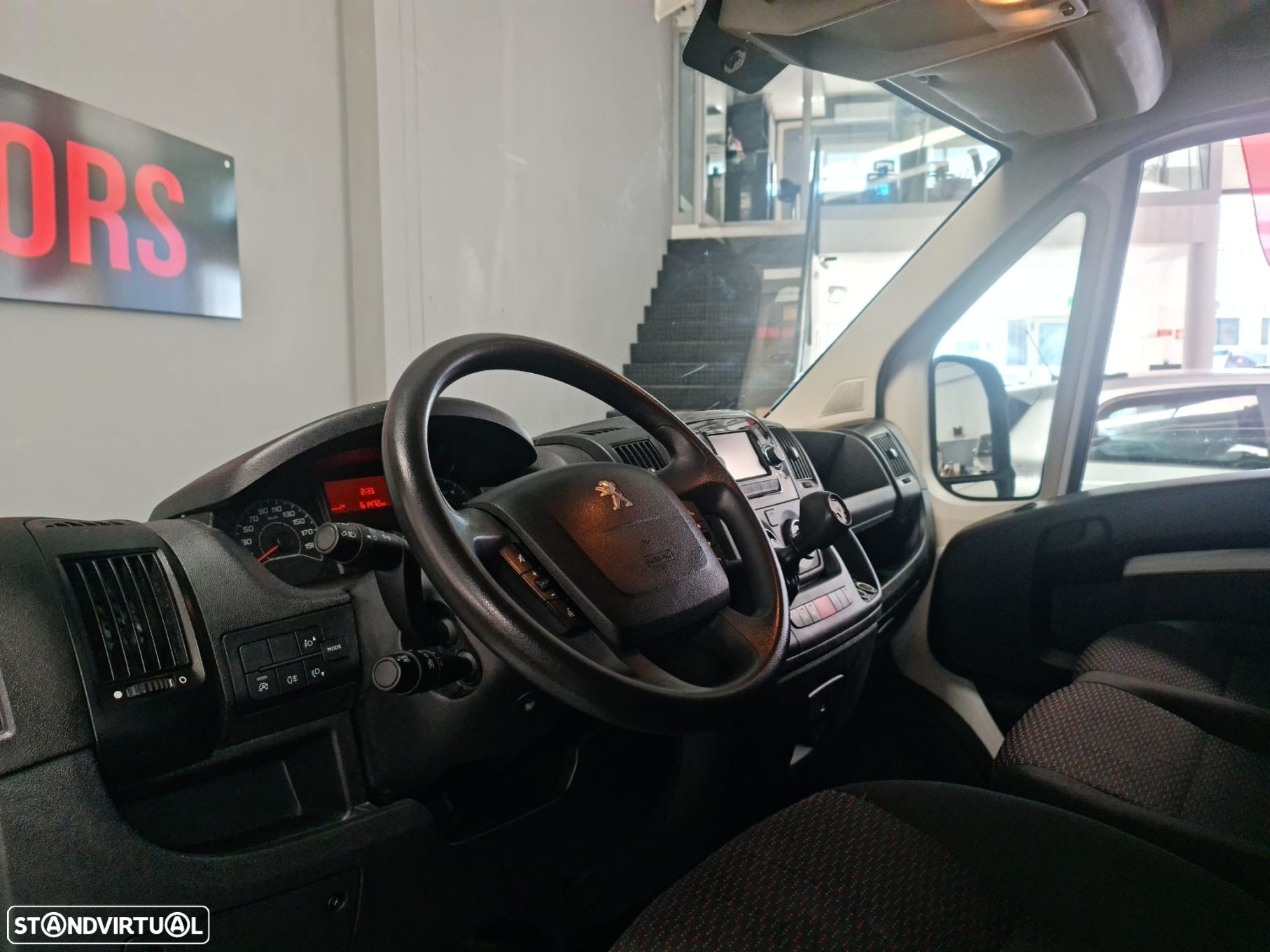 Peugeot Boxer 2.2 BlueHDi 333 L2 CD - 2
