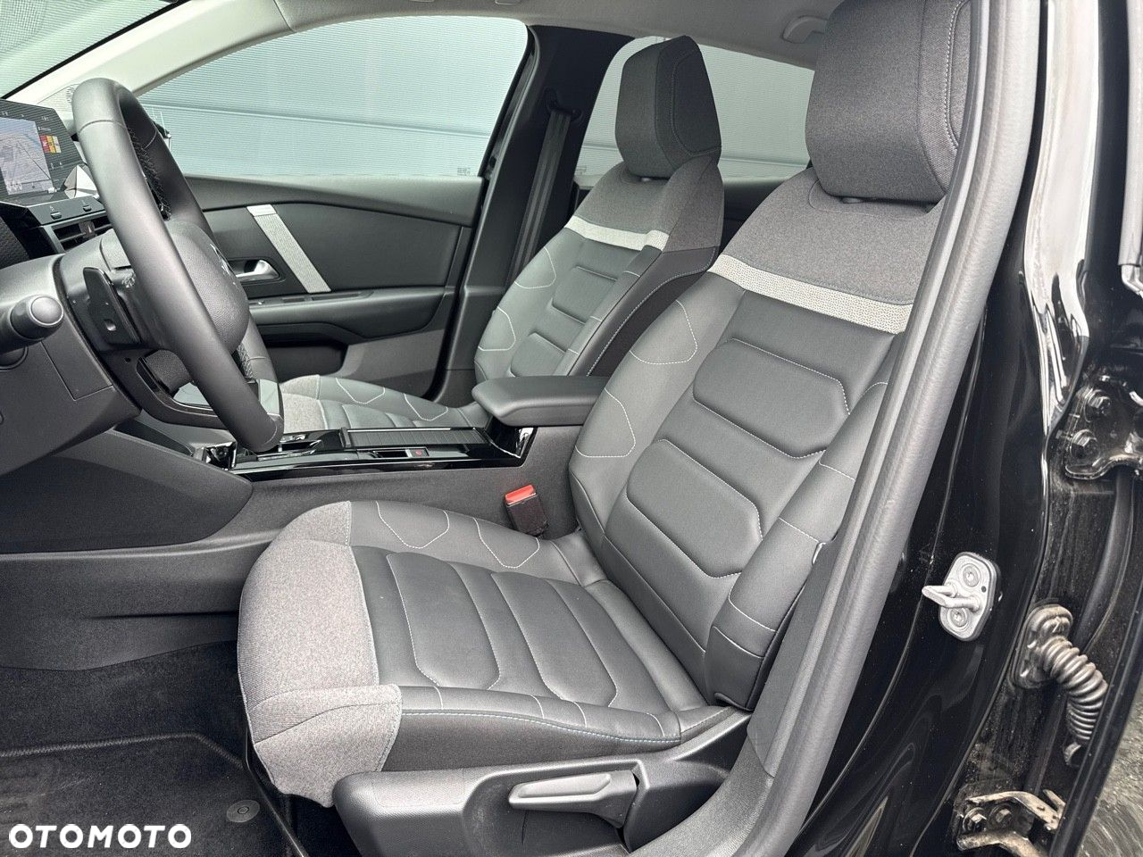 Citroën C4 1.2 PureTech Max S&S EAT8 - 9