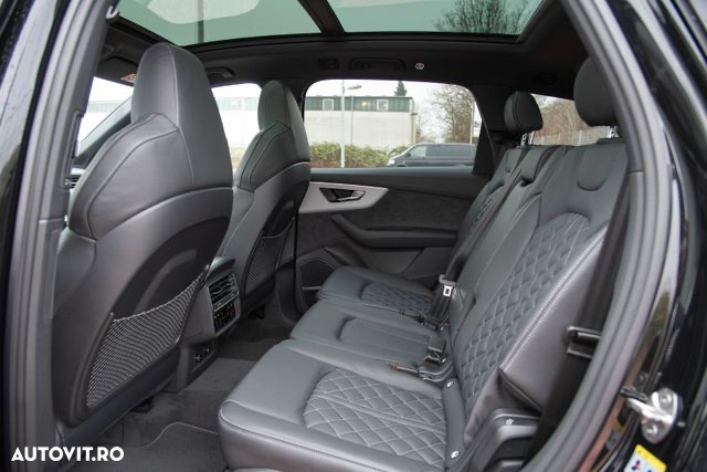 Audi Q7 3.0 50 TDI quattro Tiptronic S Line - 9