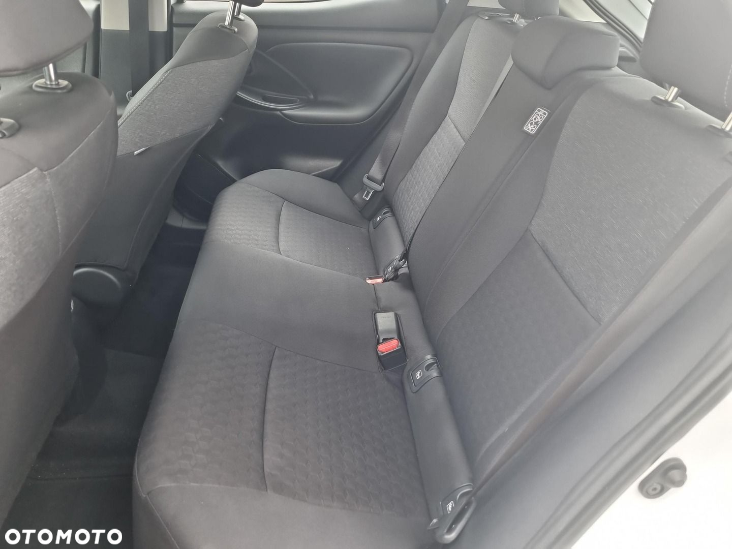 Toyota Yaris - 11