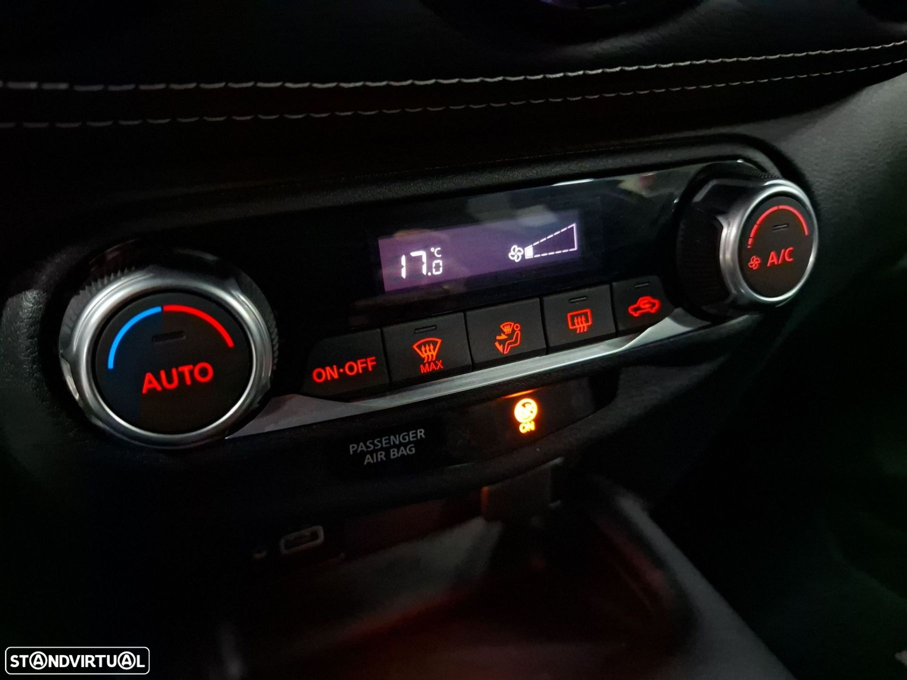 Nissan Juke 1.0 DIG-T N-Connecta NAV.+TwoTone NC DCT - 14