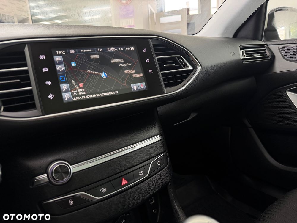 Peugeot 308 BlueHDi FAP 120 Stop&Start Style - 8