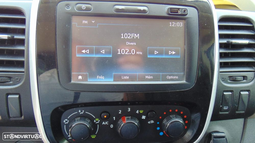 Renault TRAFIC LONGA 1.6 DCI 120CV 6LUGARES - 13