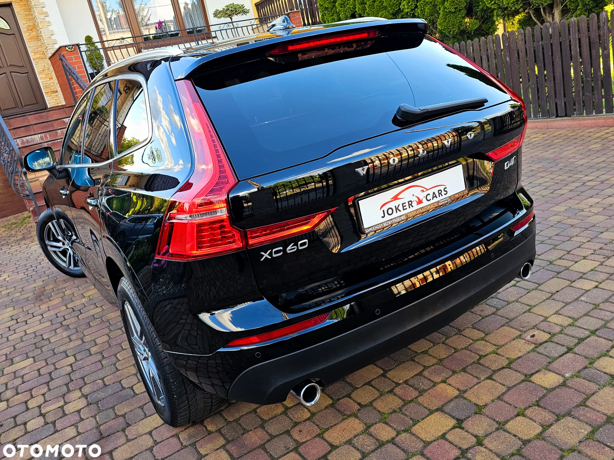 Volvo XC 60 D4 AWD Geartronic Momentum - 23