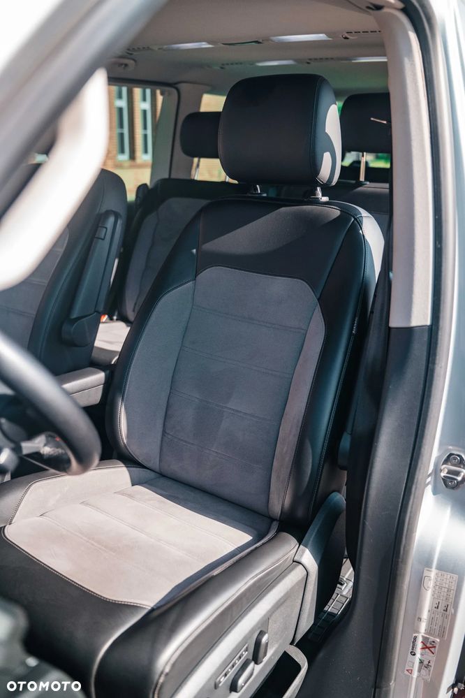 Volkswagen Multivan - 24