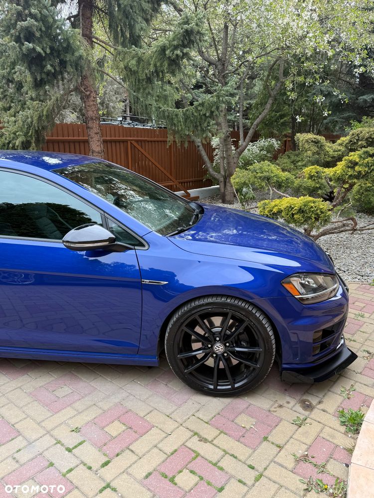 Volkswagen Golf - 2