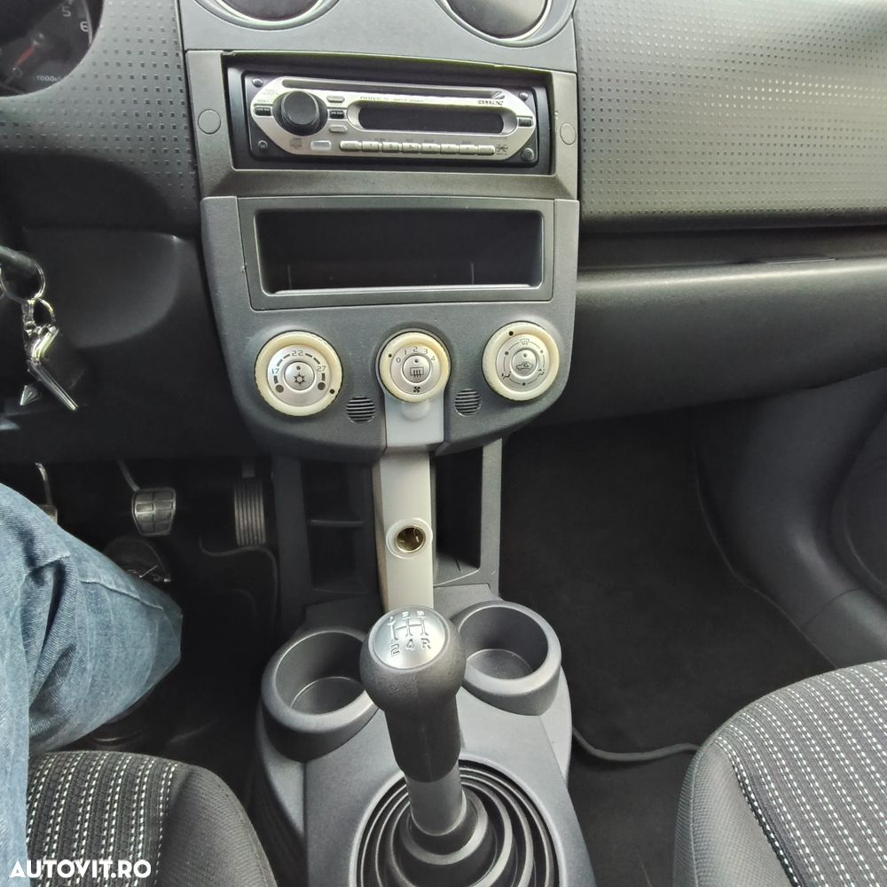 Mitsubishi Colt 1.1 Inform + - 10