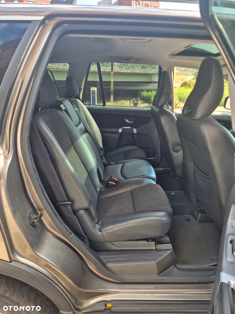 Volvo XC 90 D5 Momentum - 21
