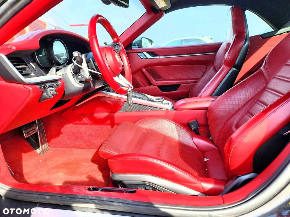 Porsche 911 - 8
