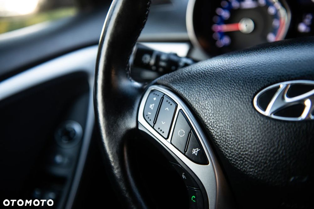 Hyundai i30 1.6 GDI Premium - 26