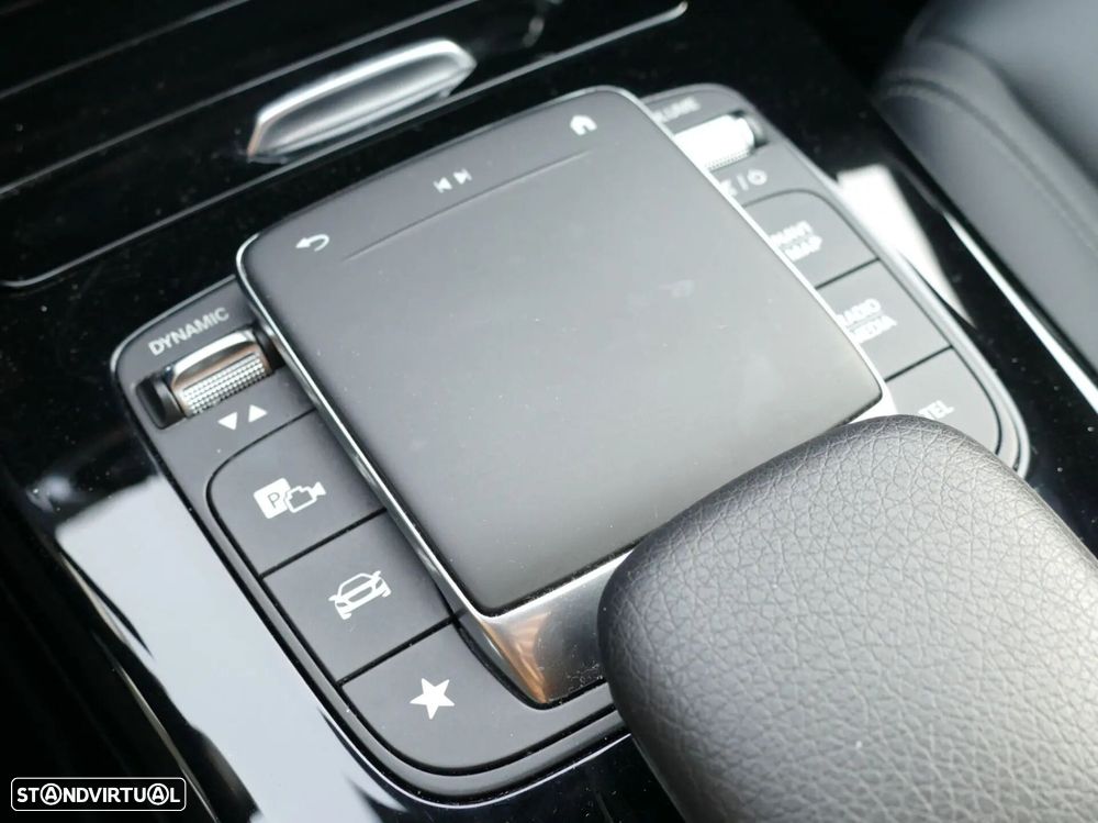 Mercedes-Benz CLA 250 e Shooting Brake Progressive - 22