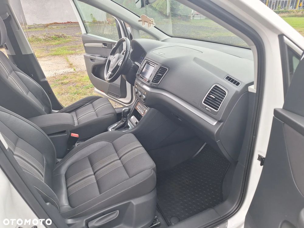 Volkswagen Sharan - 23
