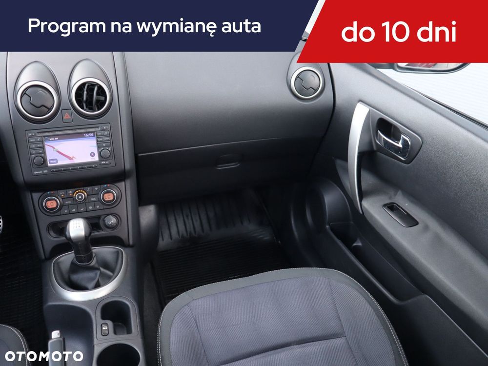 Nissan Qashqai - 10