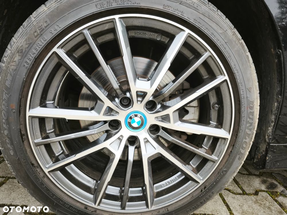 BMW Seria 3 330e Luxury Line - 16