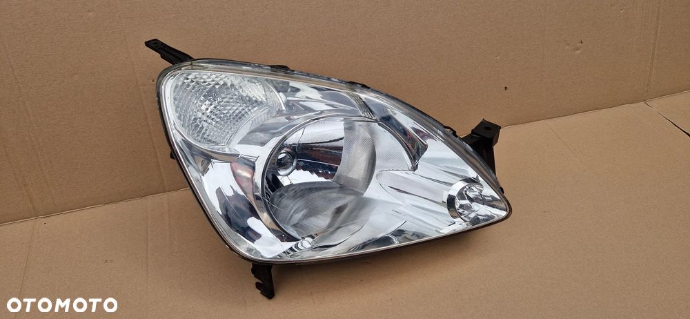 HONDA CR-V CRV II LIFT 2004-2006 LAMPA PRAWA PRZÓD OE EU HELLA - 2
