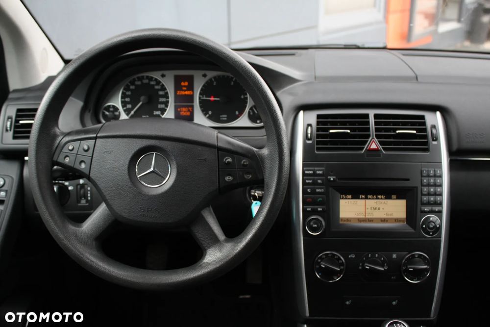 Mercedes-Benz Klasa B 180 CDI - 22