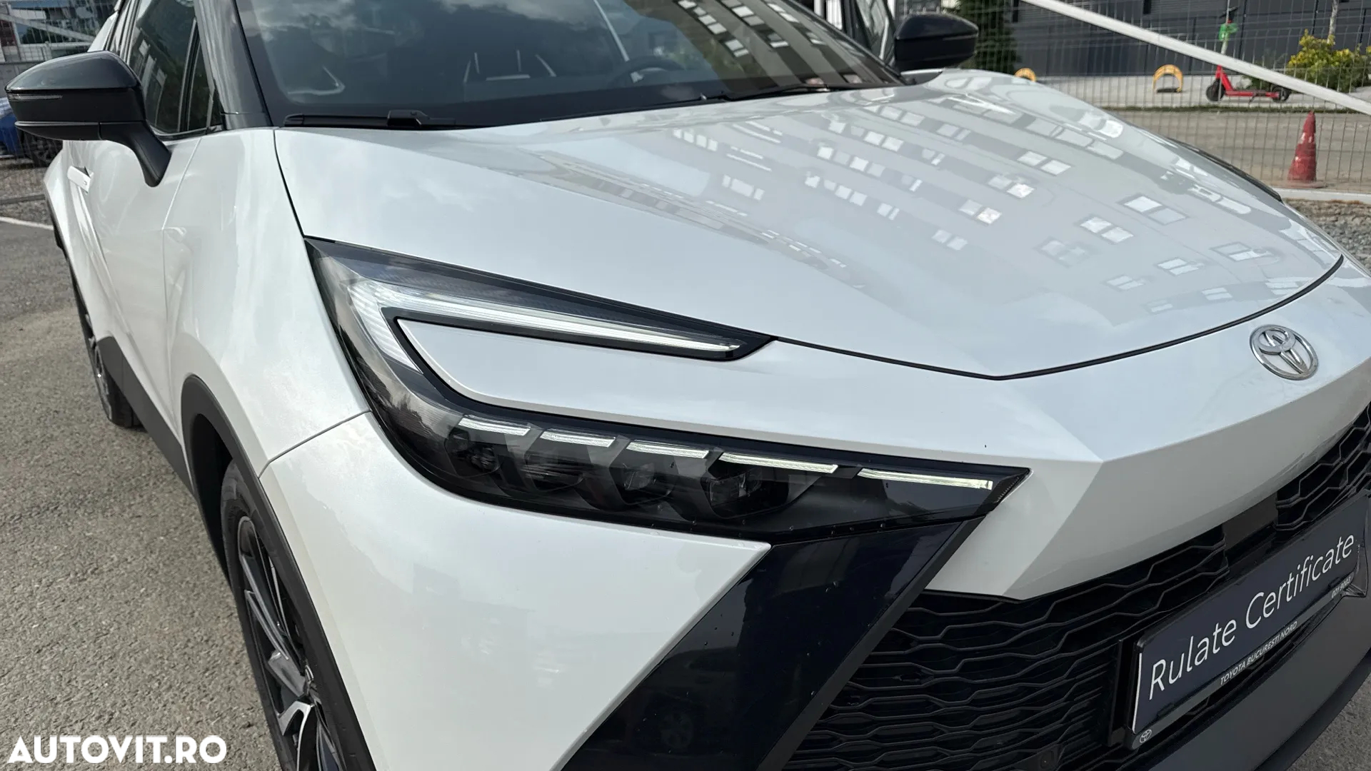 Toyota C-HR 2.0 HEV 197 CP 4x2 CVT Exclusive - 36