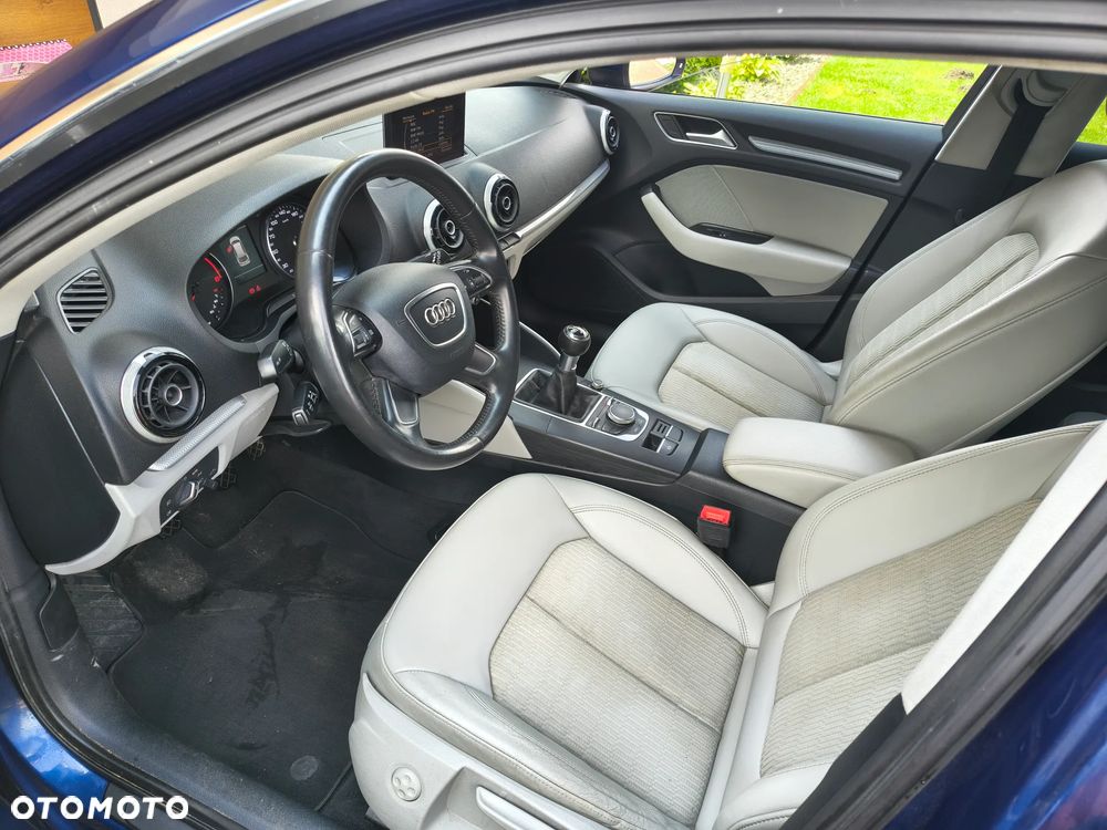 Audi A3 Sportback - 6