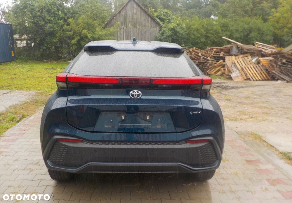 Toyota C-HR - 11