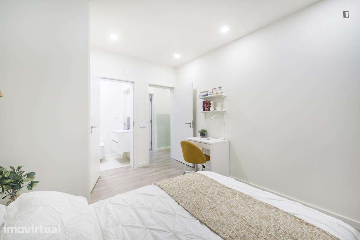 Quarto - localizado em Roma-Areeiro Lisbon - Grande imagem: 3/34