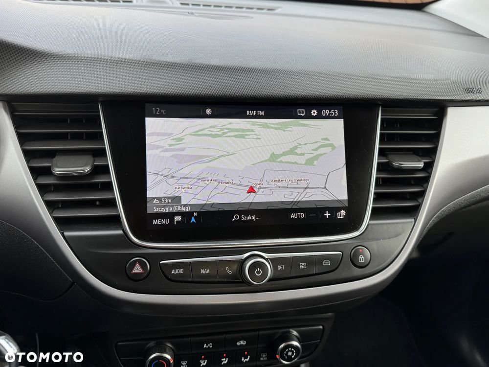 Opel Crossland X - 8