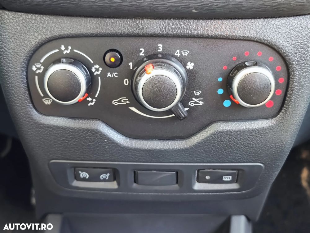 Dacia Lodgy 1.5 Blue dCi Laureate - 18