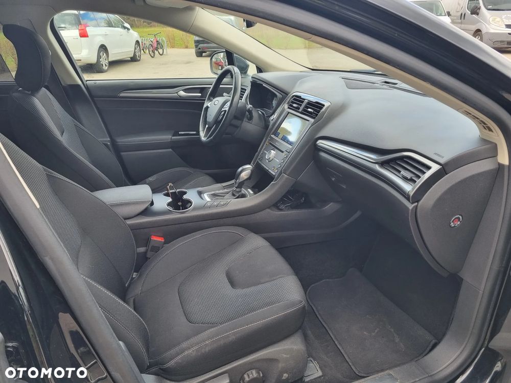 Ford Mondeo SW 2.0 Hybrid Titanium - 11