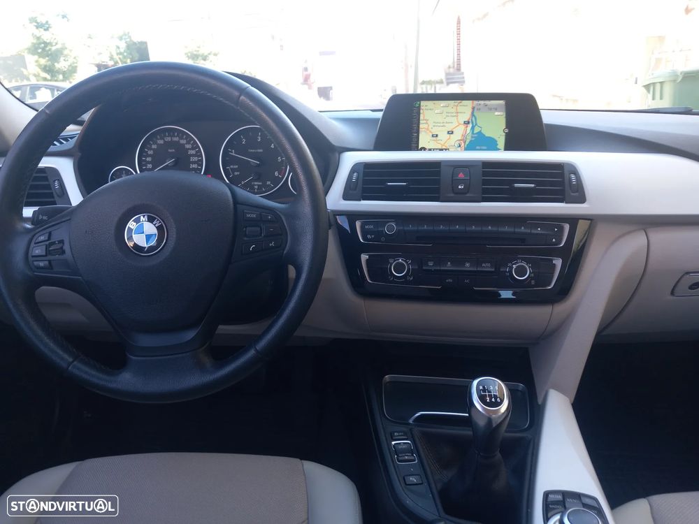 BMW 320 d Line Sport - 19