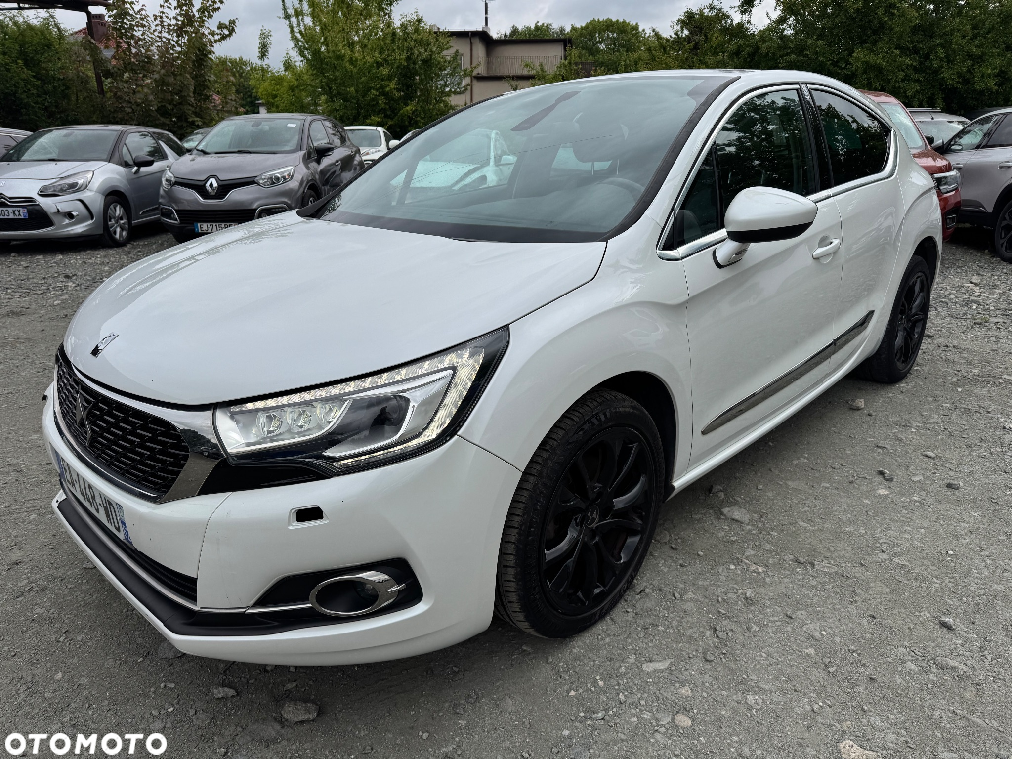 Citroën DS4 BlueHDi 150 S&S SoChic - 22