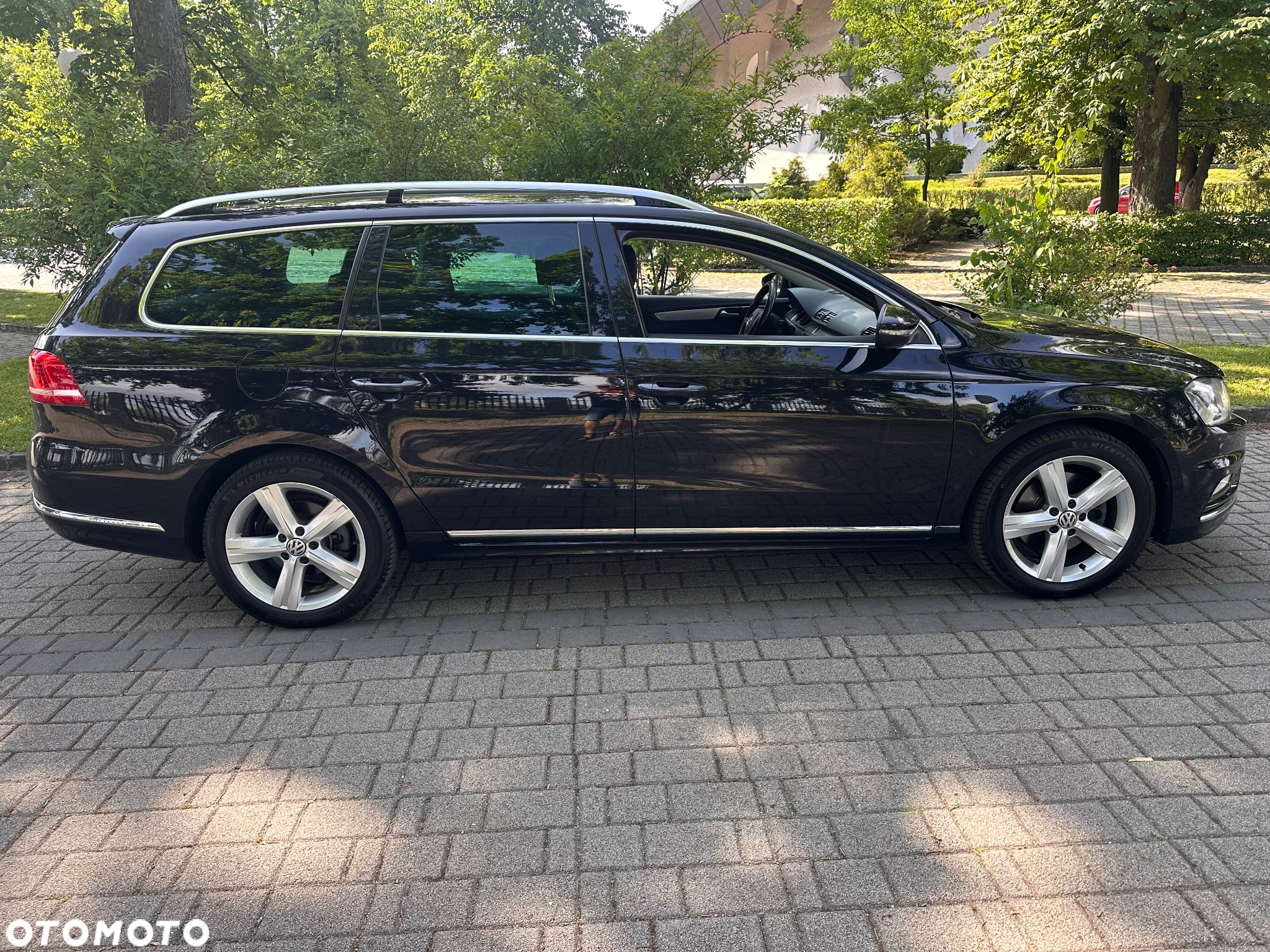 Volkswagen Passat Variant 2.0 TDI BlueMotion Technology R-Line - 26