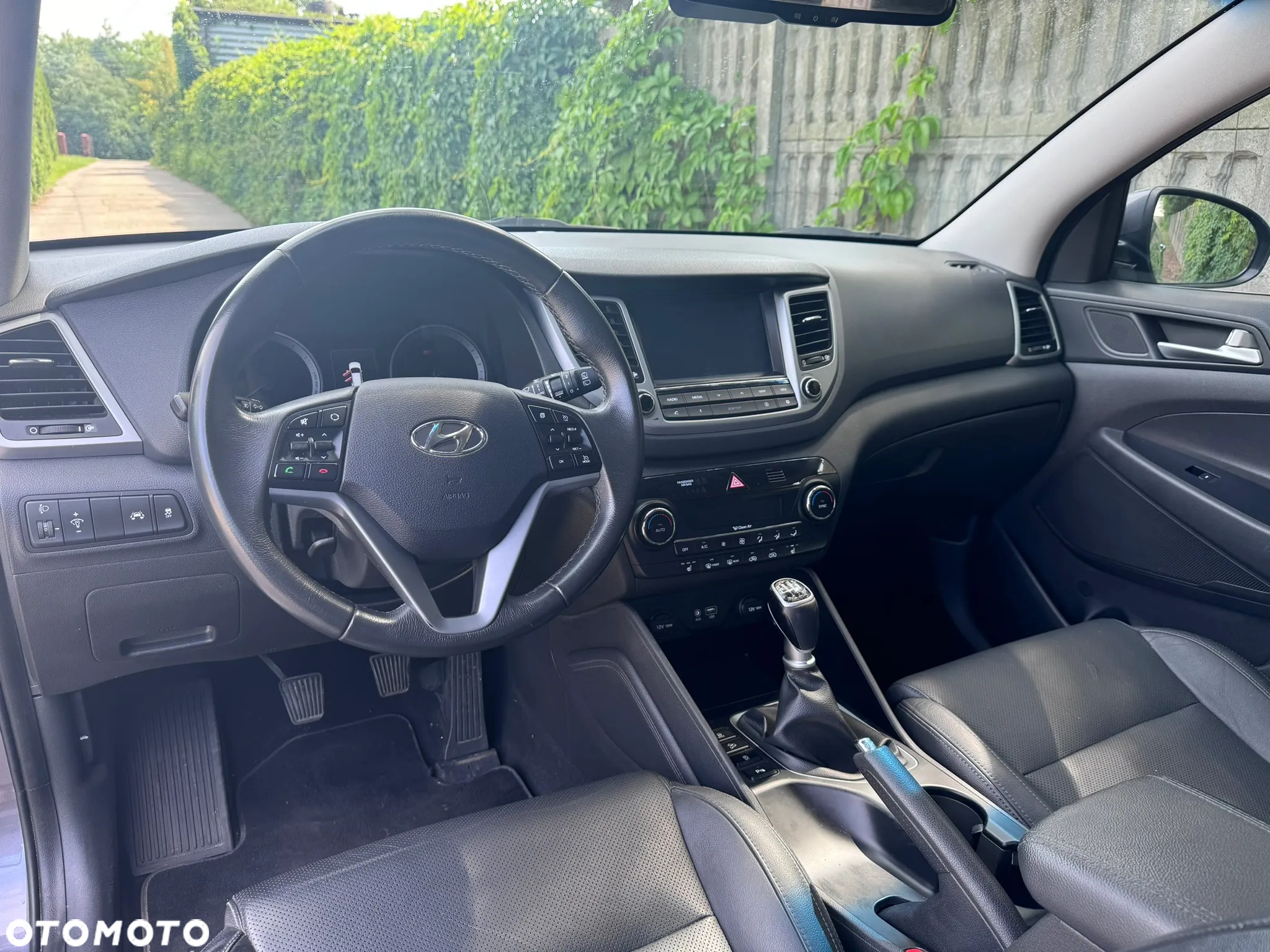 Hyundai Tucson 1.7 CRDI BlueDrive Style 2WD - 28