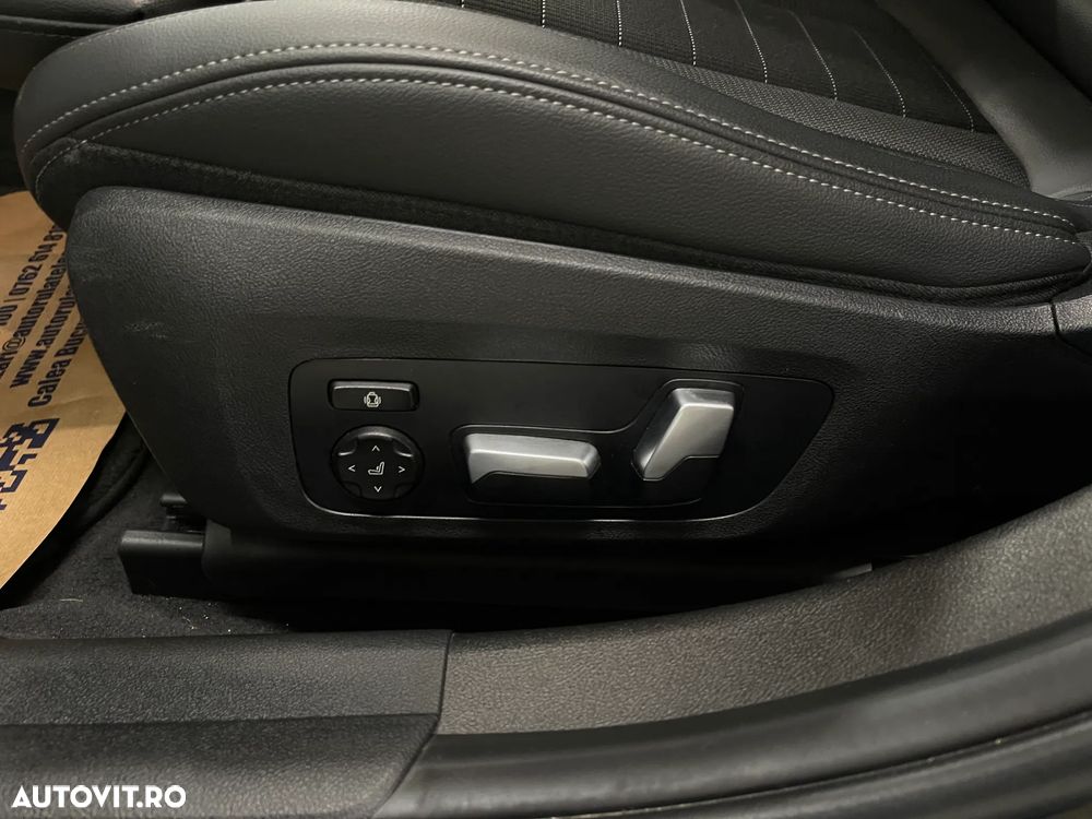 BMW Seria 3 320d xDrive AT MHEV - 25