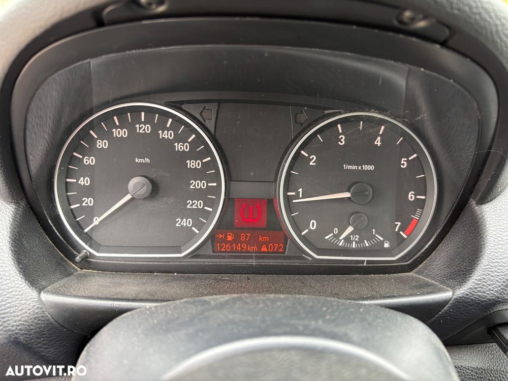 BMW Seria 1 116i - 8