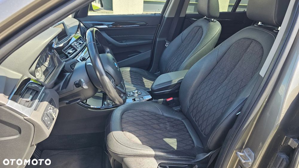 BMW X1 xDrive20d xLine - 11
